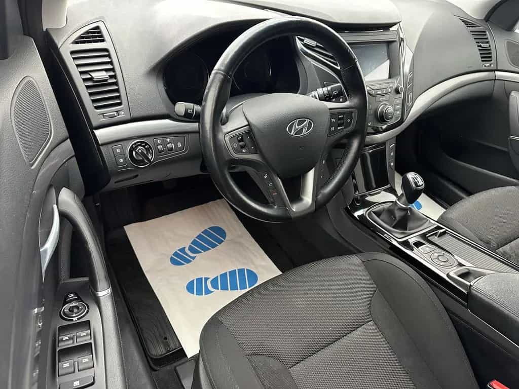 Hyundai i40 blue Trend "NAVI-CAM-SITZH-MULTI-BLUET" 07/2018-photo-12