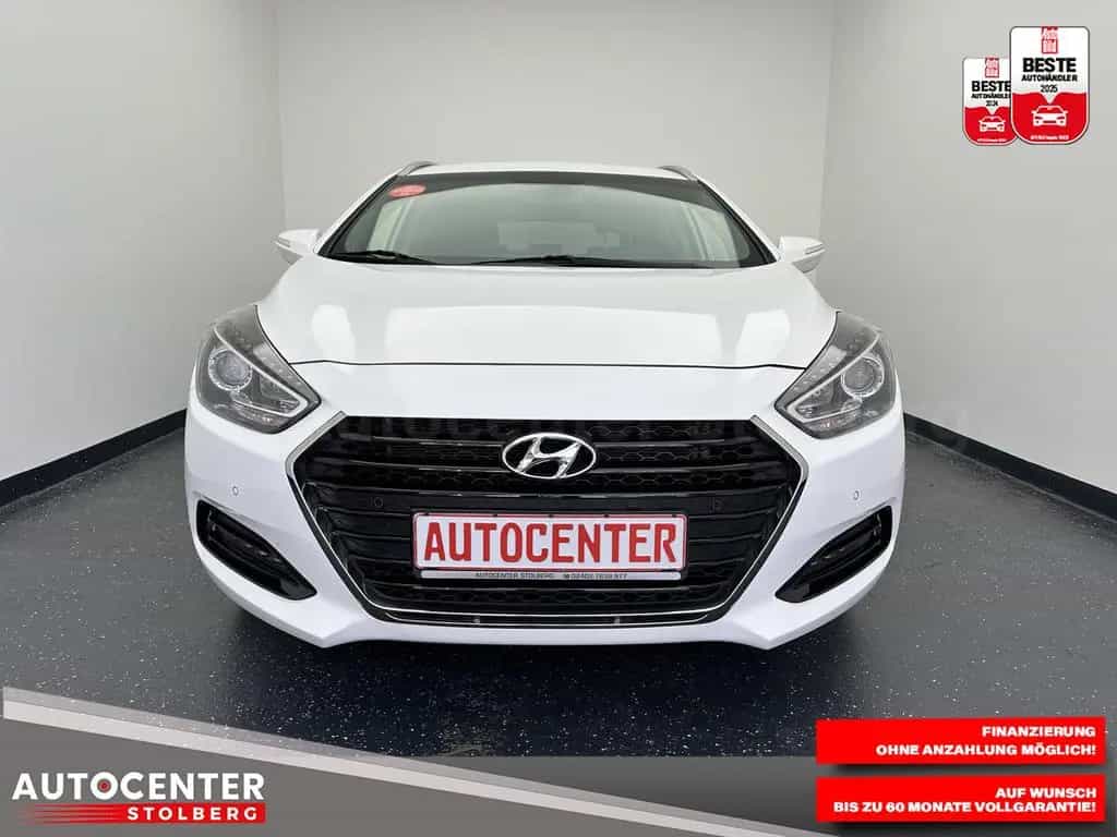 Hyundai i40 blue Trend "NAVI-CAM-SITZH-MULTI-BLUET" 07/2018-photo-2