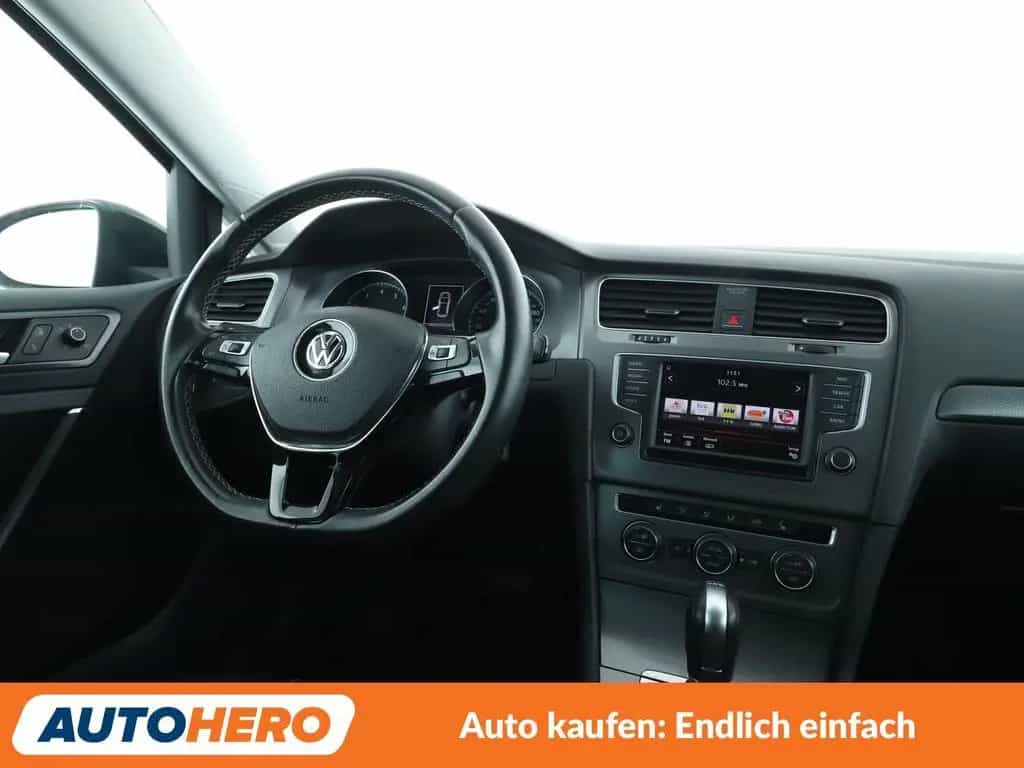Volkswagen Golf VII 1.2 TSI Lounge BMT Aut.*NAV*TEMPO*PDC* 02/2016-photo-12