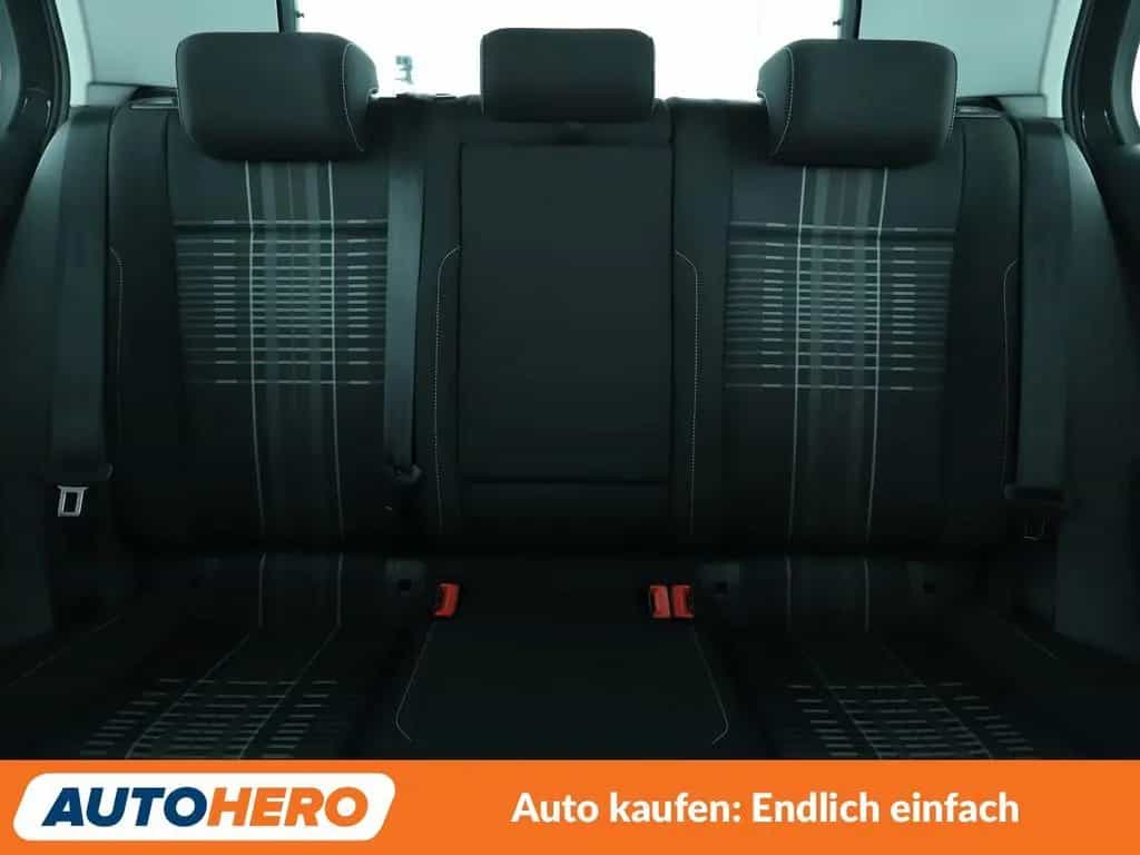 Volkswagen Golf VII 1.2 TSI Lounge BMT Aut.*NAV*TEMPO*PDC* 02/2016-photo-15