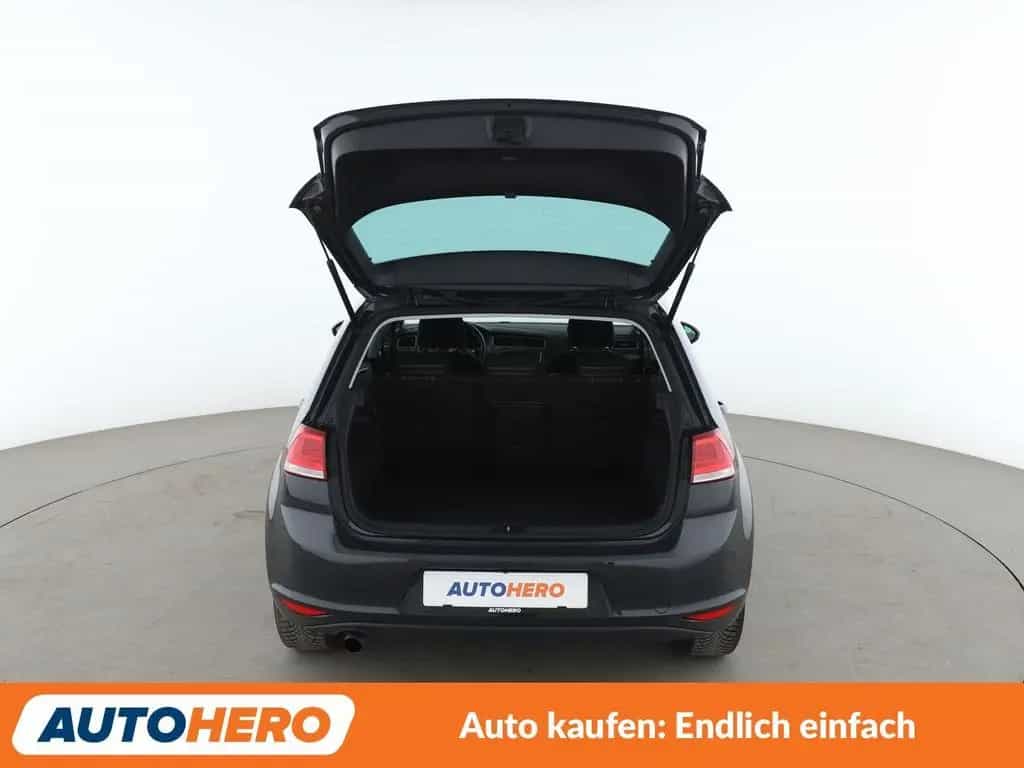 Volkswagen Golf VII 1.2 TSI Lounge BMT Aut.*NAV*TEMPO*PDC* 02/2016-photo-16