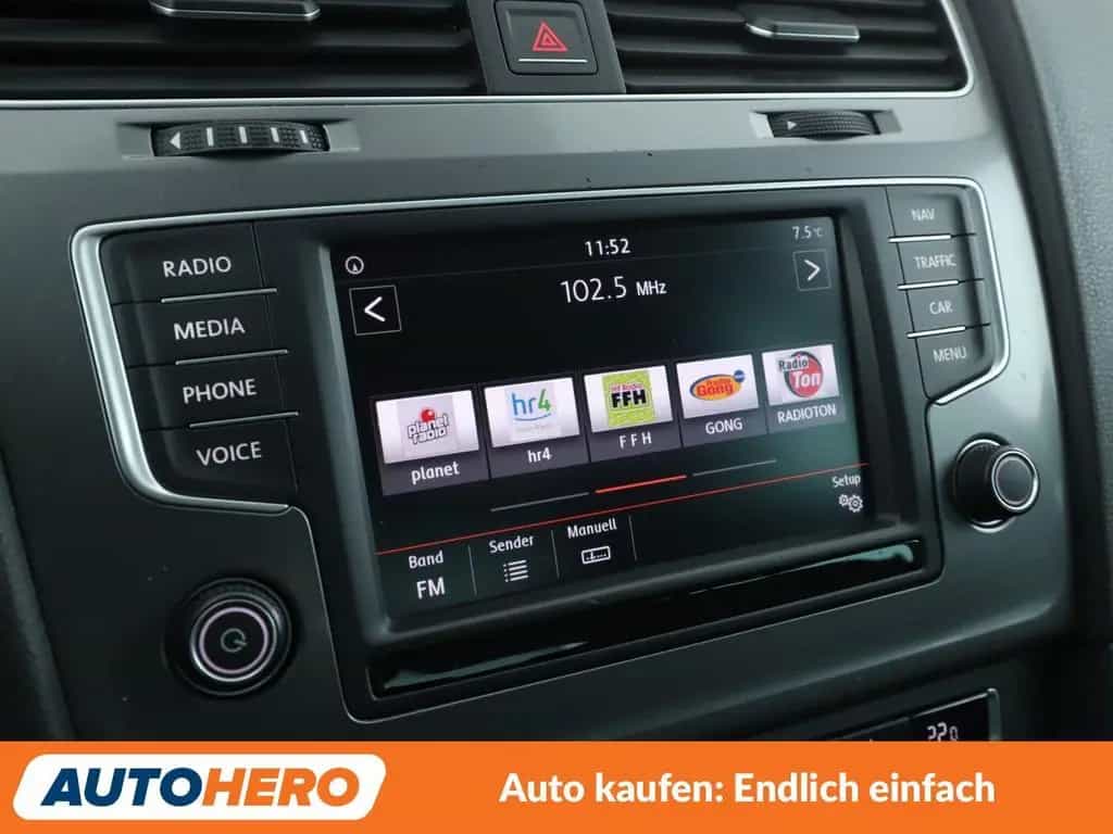 Volkswagen Golf VII 1.2 TSI Lounge BMT Aut.*NAV*TEMPO*PDC* 02/2016-photo-20