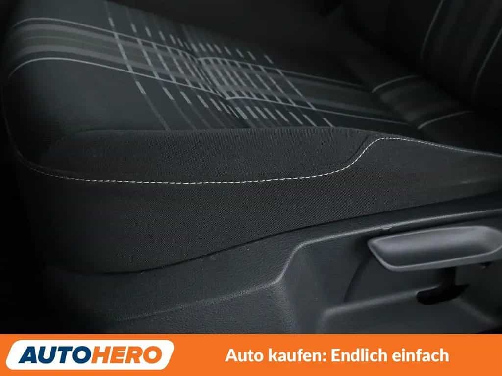 Volkswagen Golf VII 1.2 TSI Lounge BMT Aut.*NAV*TEMPO*PDC* 02/2016-photo-27