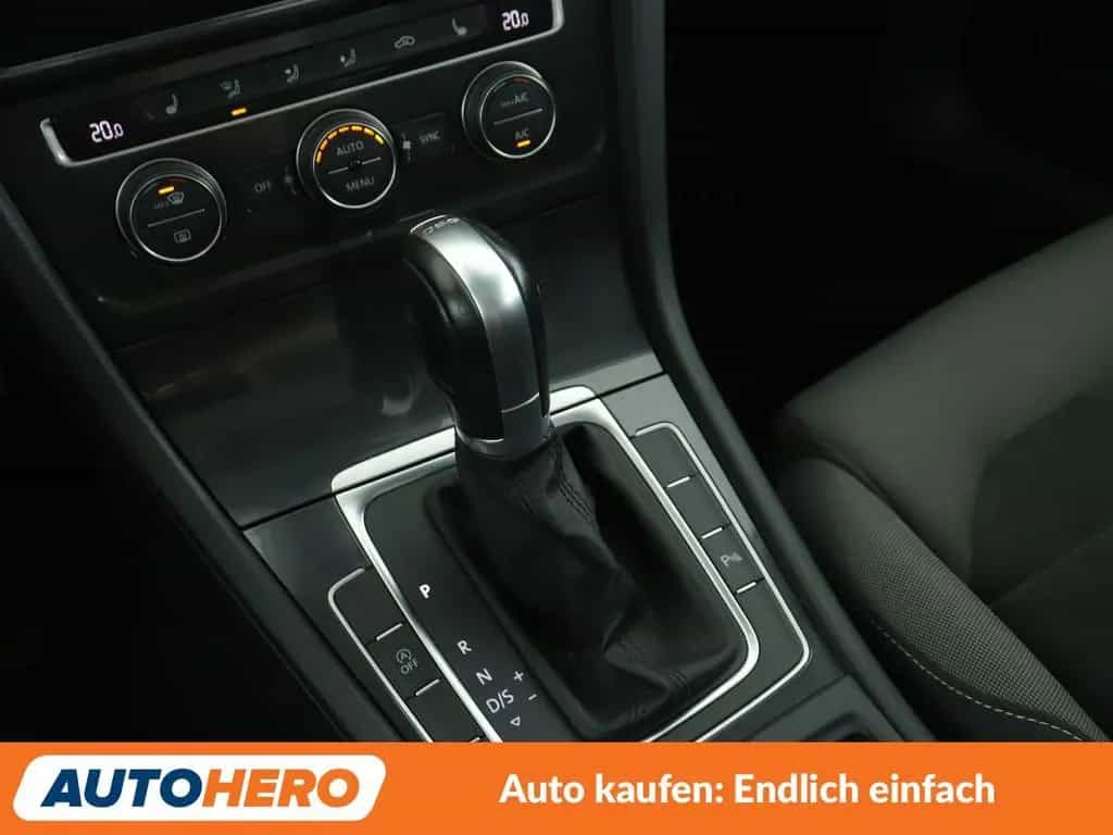 Volkswagen Golf VII 1.0 TSI Comfortline BM Aut.*APP*NAVI* 05/2017-photo-23