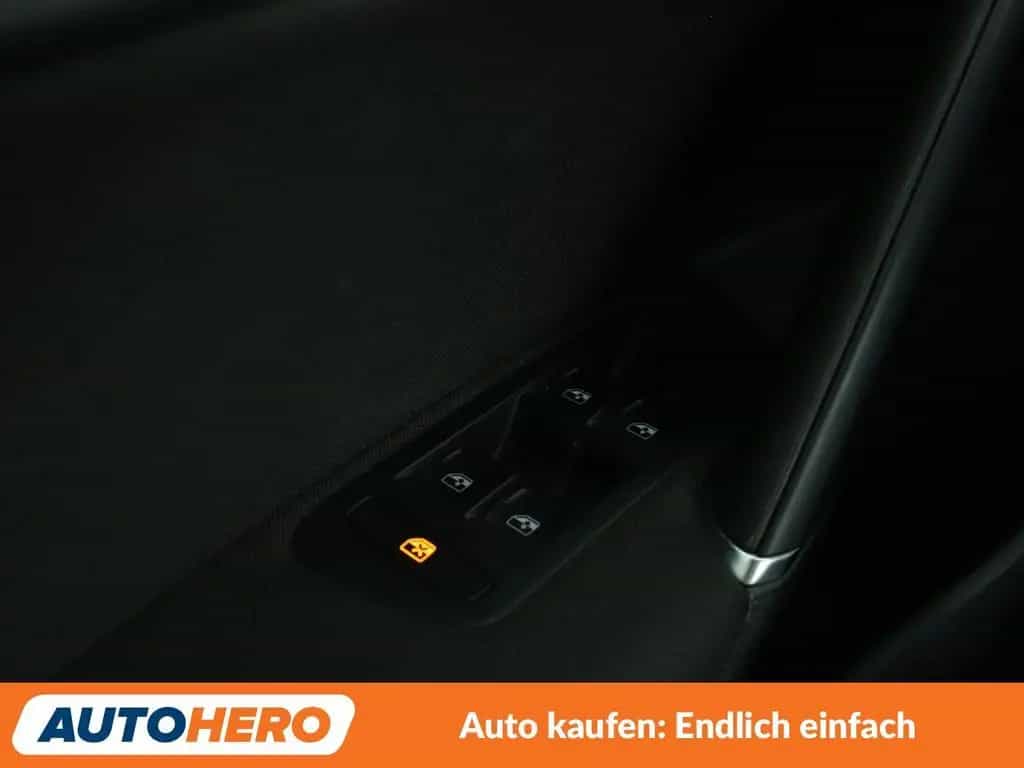 Volkswagen Golf VII 1.0 TSI Comfortline BM Aut.*APP*NAVI* 05/2017-photo-25