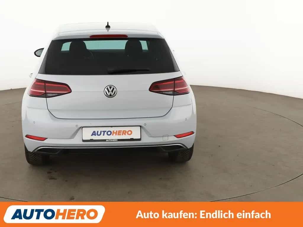 Volkswagen Golf VII 1.0 TSI Comfortline BM Aut.*APP*NAVI* 05/2017-photo-4