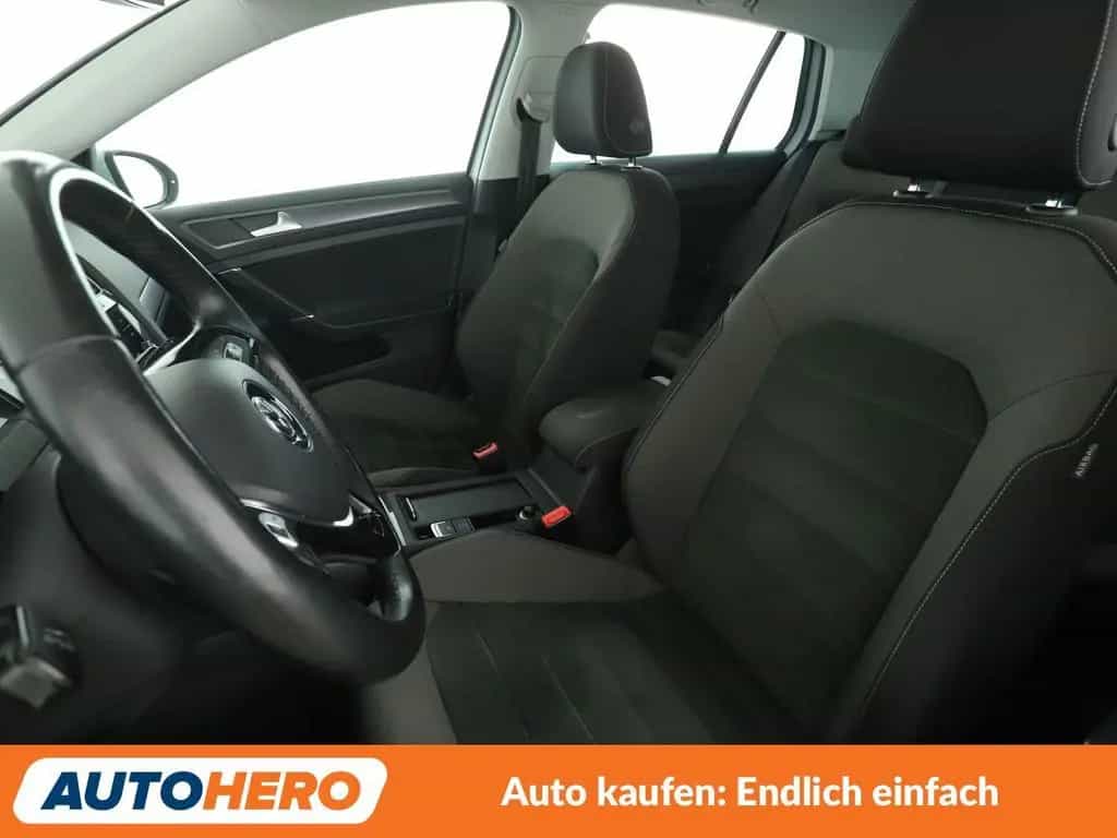 Volkswagen Golf VII 1.0 TSI Comfortline BM Aut.*APP*NAVI* 05/2017-photo-9