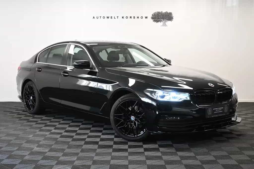 BMW 520 d Lim. *LED *SHZ *KAMERA *VIRTUAL*19ZOLL 07/2019-photo-0
