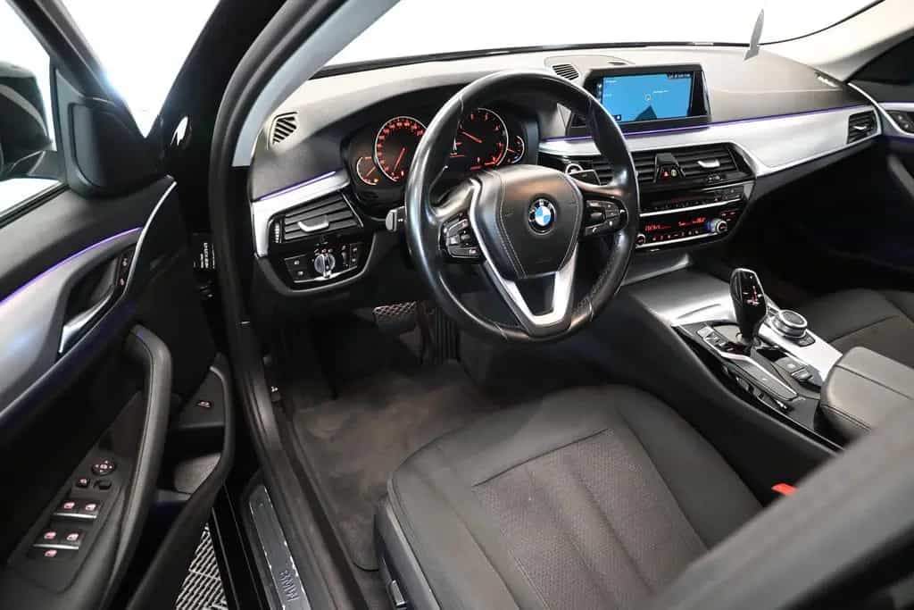 BMW 520 d Lim. *LED *SHZ *KAMERA *VIRTUAL*19ZOLL 07/2019-photo-12