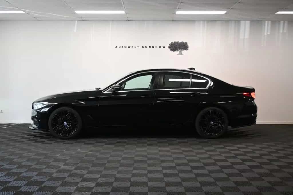 BMW 520 d Lim. *LED *SHZ *KAMERA *VIRTUAL*19ZOLL 07/2019-photo-6