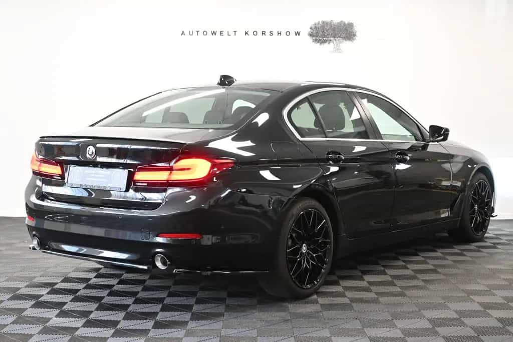 BMW 520 d Lim. *LED *SHZ *KAMERA *VIRTUAL*19ZOLL 07/2019-photo-8