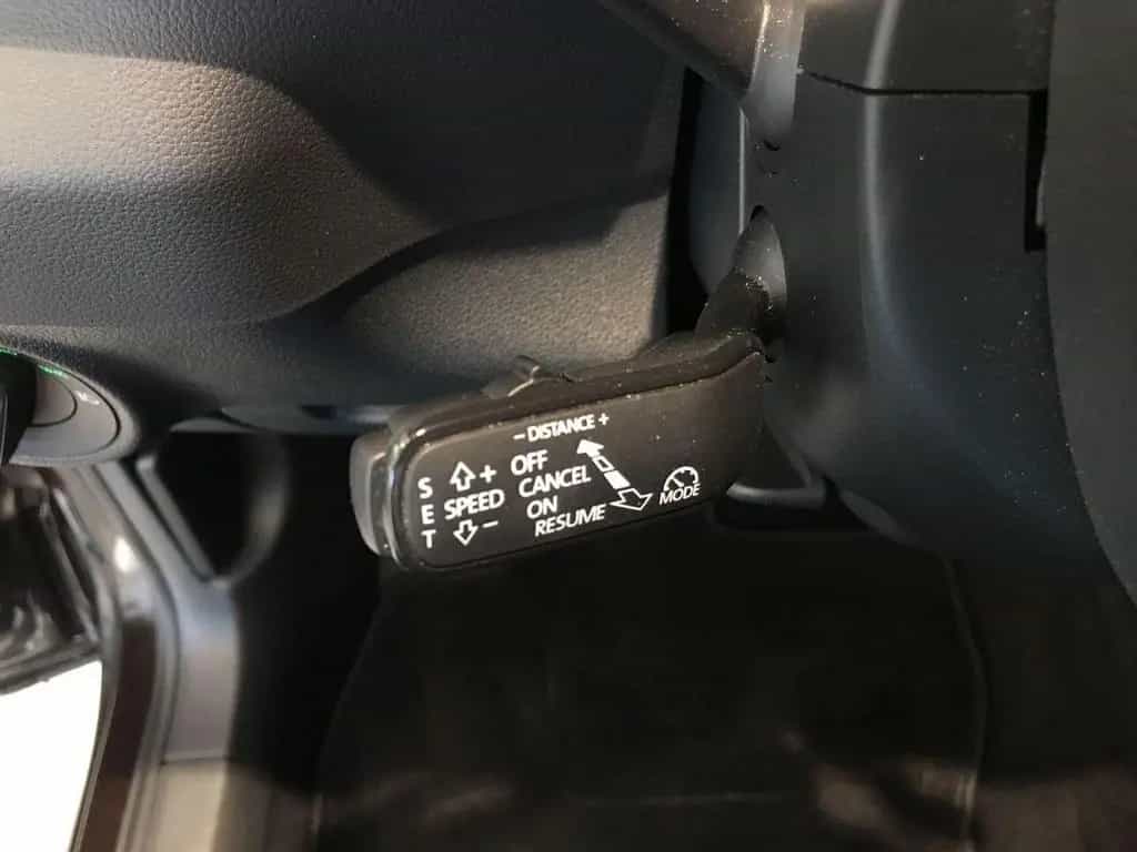 Skoda Karoq Style 4x4 / Rückfahrkamera/ ACC/Memory/AHK 03/2018-photo-22