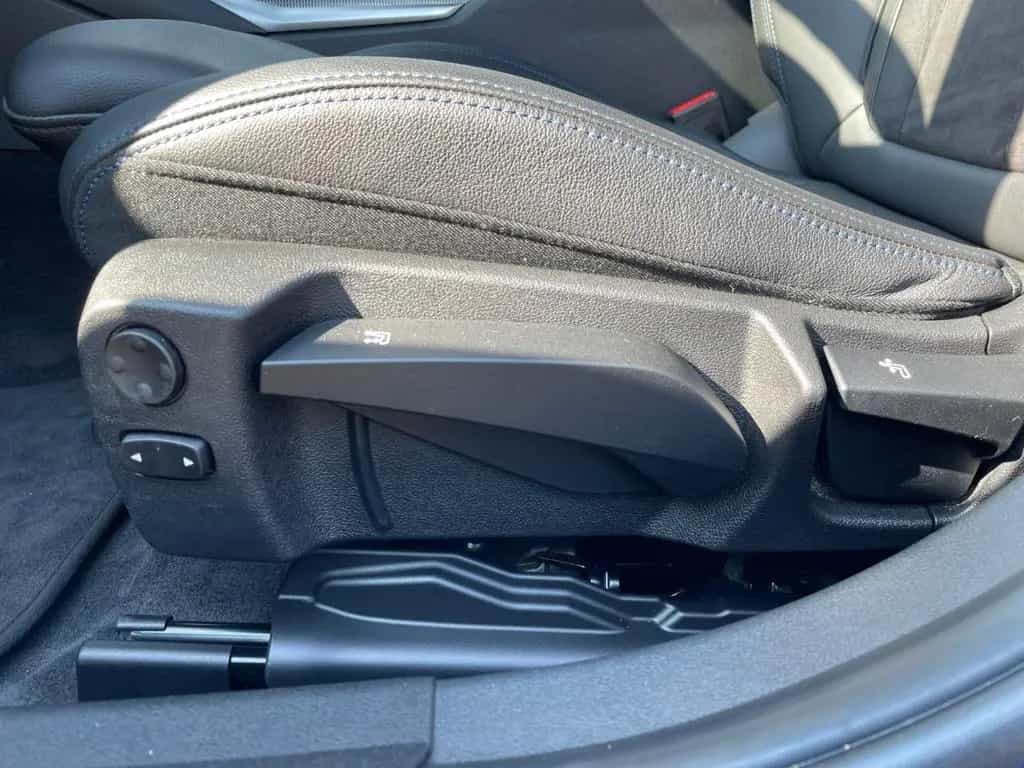 BMW 320 d Touring M-Sport LiveCockp.Pro Hifi LKHZ So 04/2022-photo-14