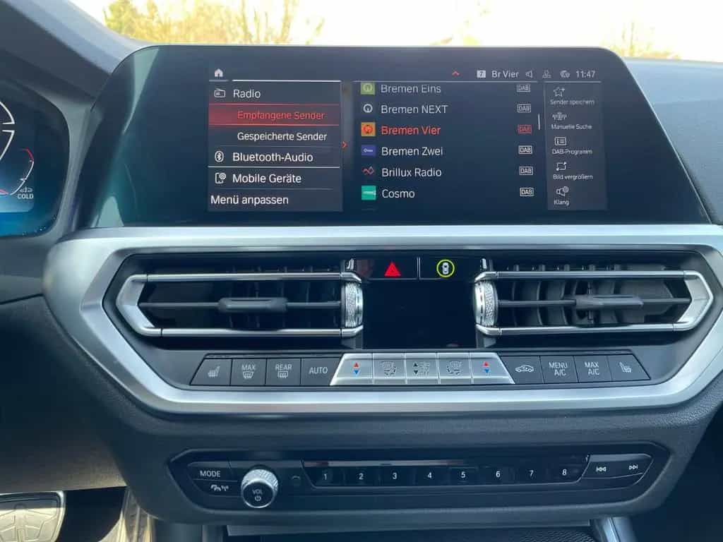 BMW 320 d Touring M-Sport LiveCockp.Pro Hifi LKHZ So 04/2022-photo-9