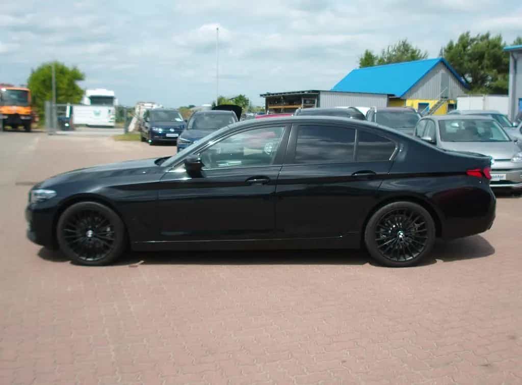 BMW 520 d.Vollleder.LED.Kamera.Shadowline 03/2021-photo-5