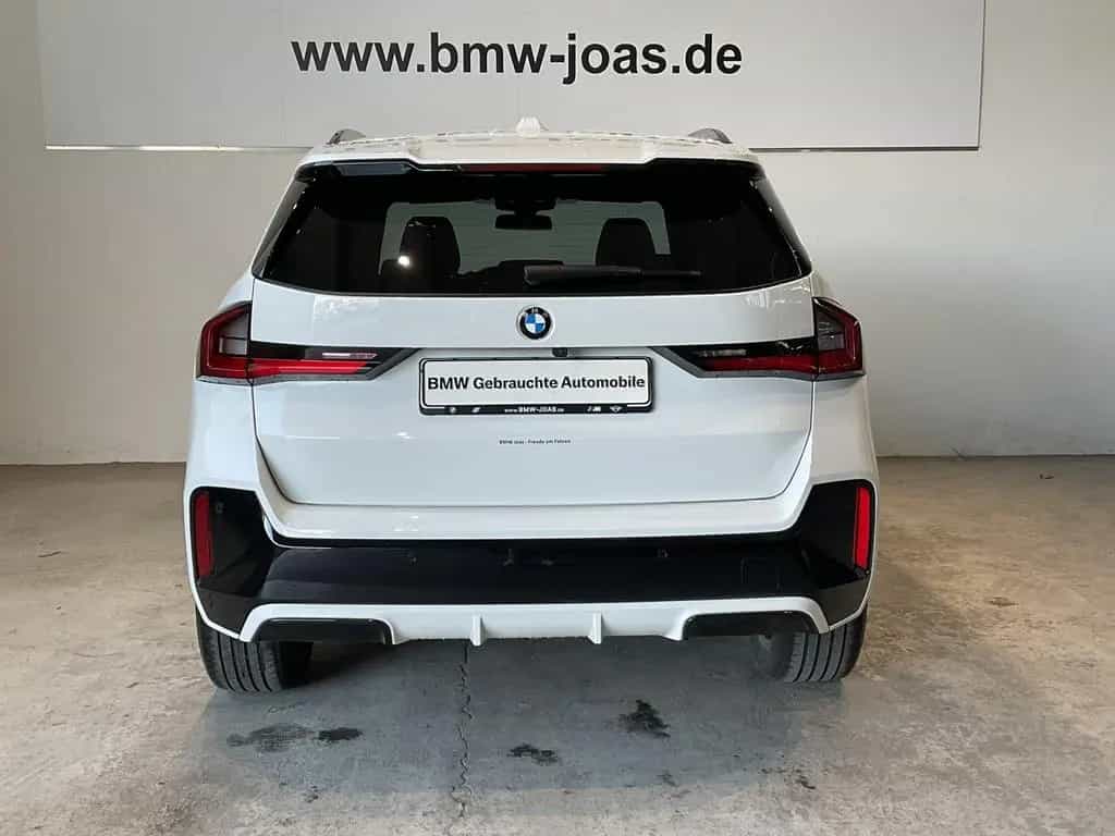 BMW X1 sDrive18d SAV M Sportpaket DAB LED AHK Shz 03/2023-photo-13