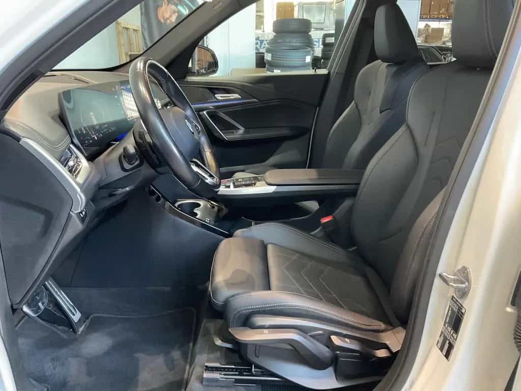 BMW X1 sDrive18d SAV M Sportpaket DAB LED AHK Shz 03/2023-photo-6