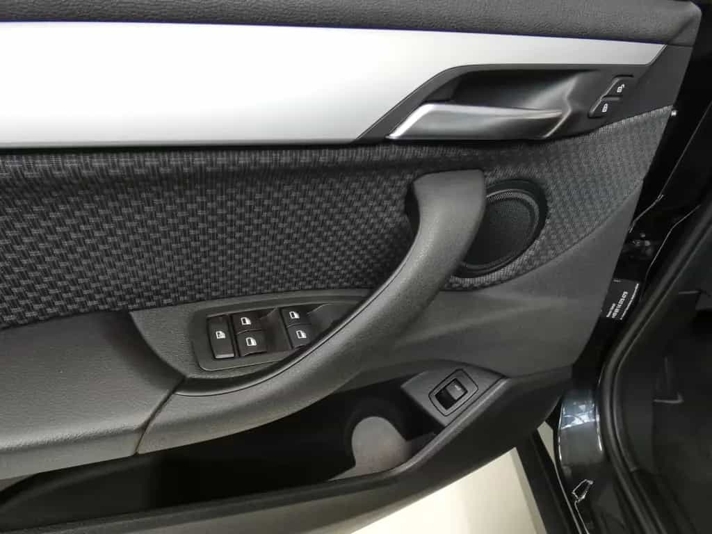 BMW X2 sDrive 18 i Advantage*Navi*HUD*Parktronic 04/2020-photo-22