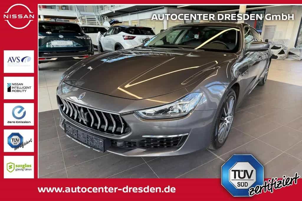 Maserati Ghibli 3.0 V6 GranLusso LED+Navi+SHZ+2xKlima+PDC 05/2018-photo-0