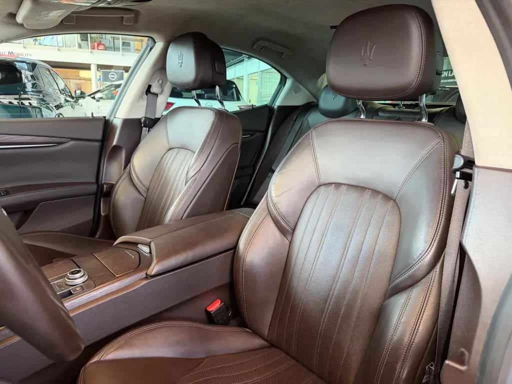 Maserati Ghibli 3.0 V6 GranLusso LED+Navi+SHZ+2xKlima+PDC 05/2018-photo-13