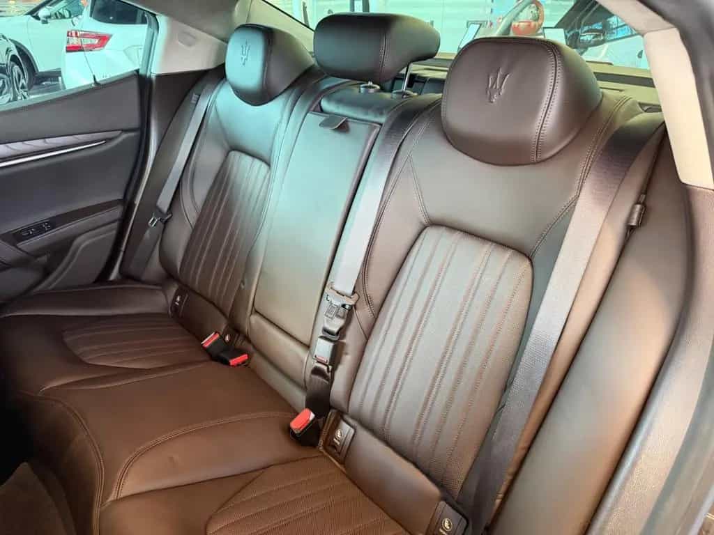 Maserati Ghibli 3.0 V6 GranLusso LED+Navi+SHZ+2xKlima+PDC 05/2018-photo-17