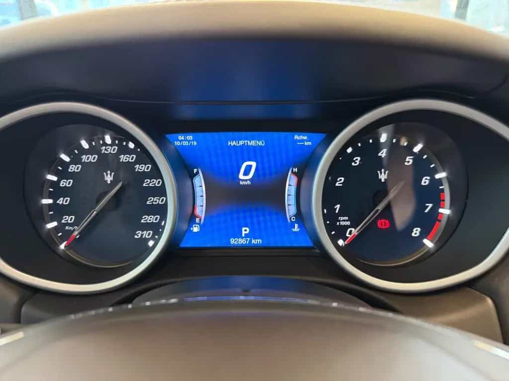 Maserati Ghibli 3.0 V6 GranLusso LED+Navi+SHZ+2xKlima+PDC 05/2018-photo-23