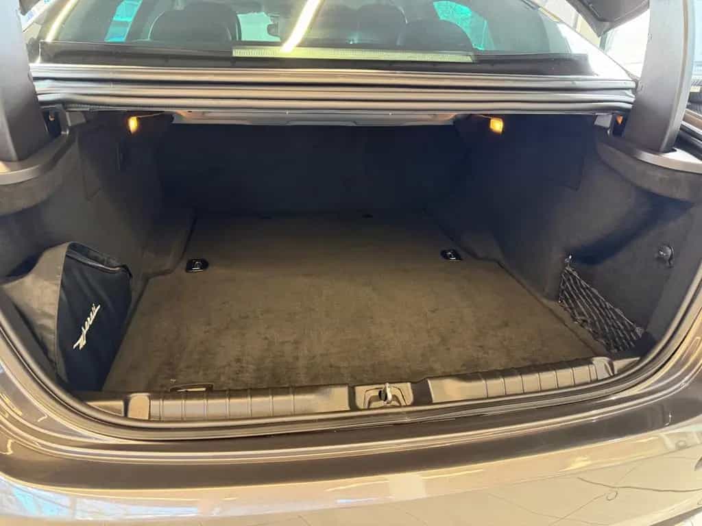 Maserati Ghibli 3.0 V6 GranLusso LED+Navi+SHZ+2xKlima+PDC 05/2018-photo-8