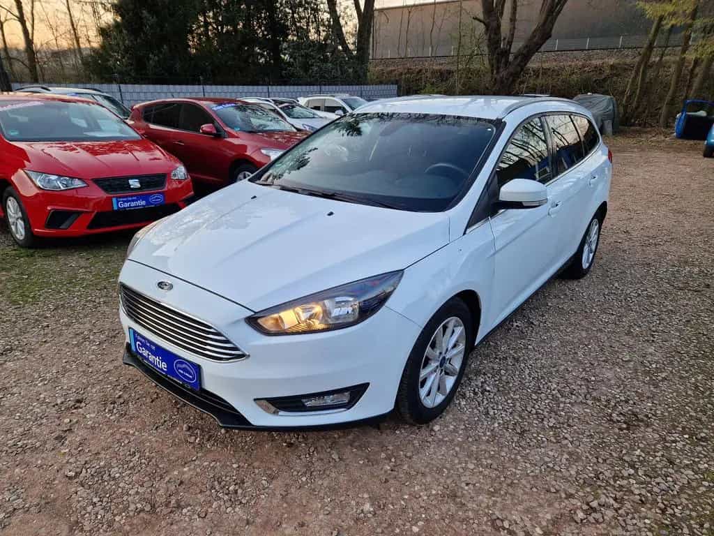Ford Focus Turnier Klimatro 82Tkm 1Hd Scheckh Tempom 05/2017-photo-0