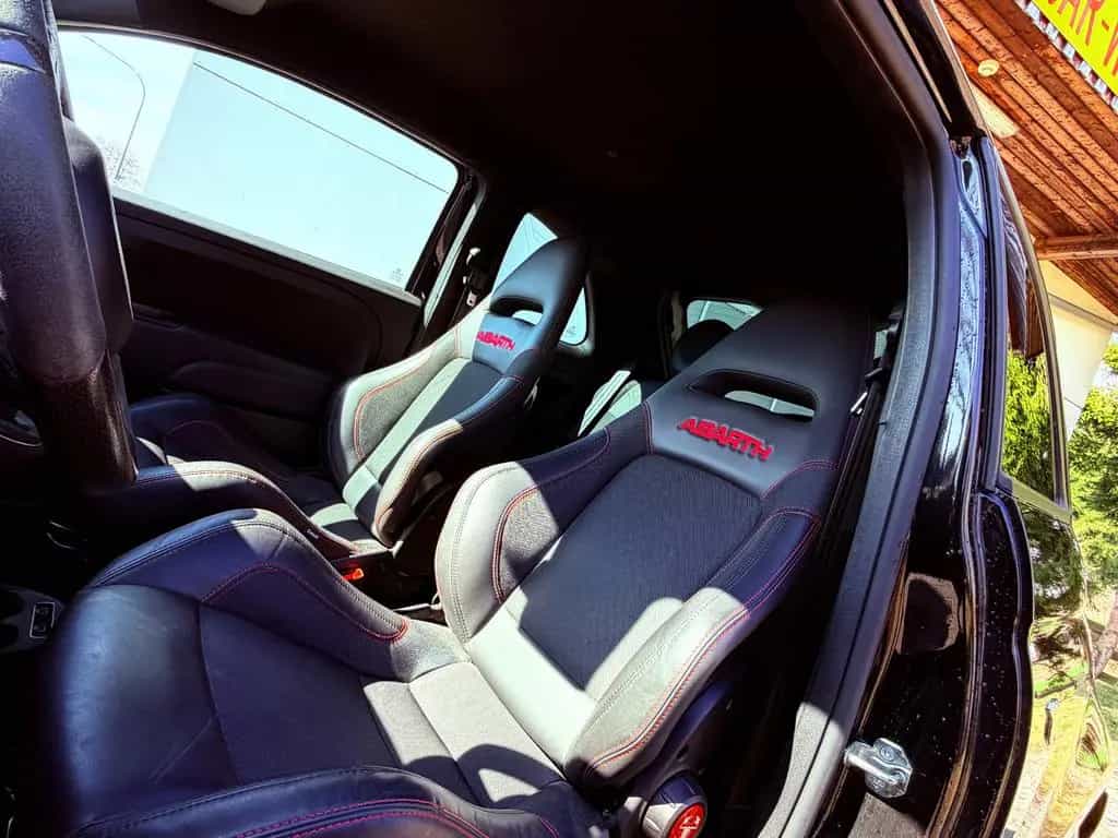 Abarth 695 *CARBON-EDITION-SPORT* ( GARANTIE ) 1.HAND 10/2024-photo-2