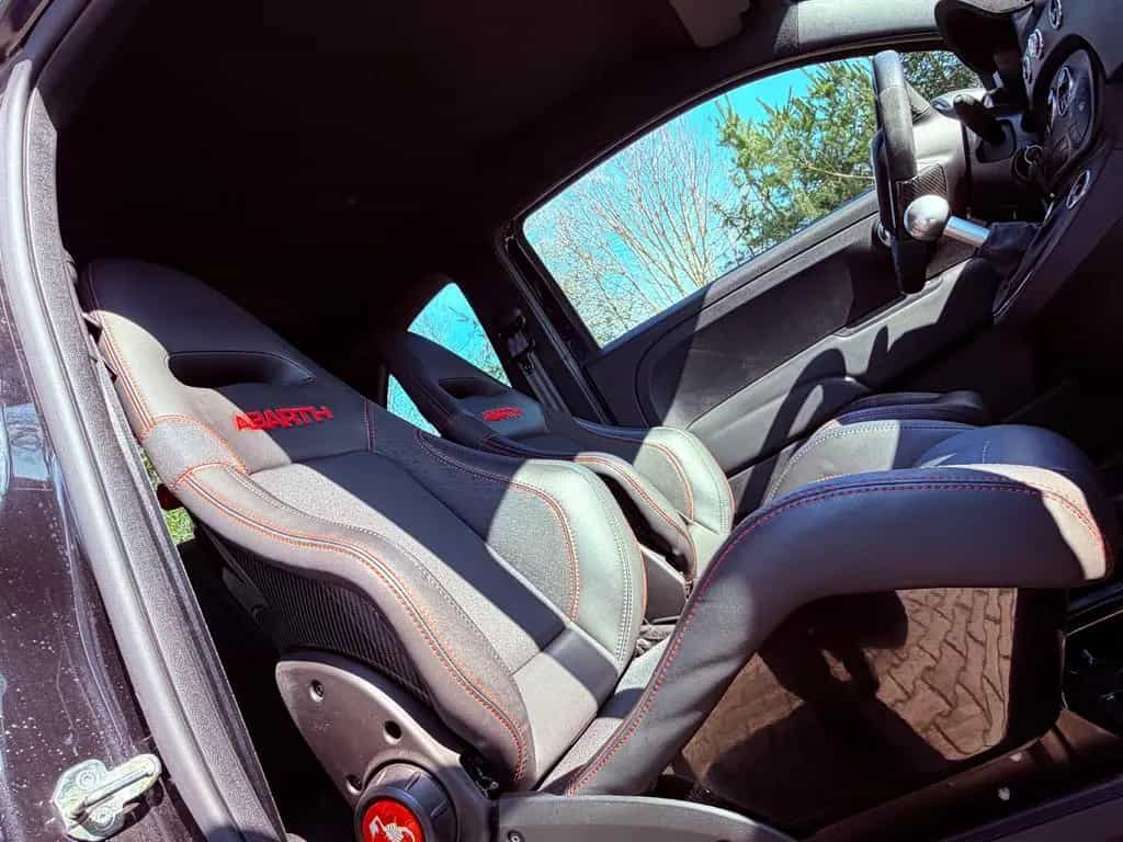 Abarth 695 *CARBON-EDITION-SPORT* ( GARANTIE ) 1.HAND 10/2024-photo-7