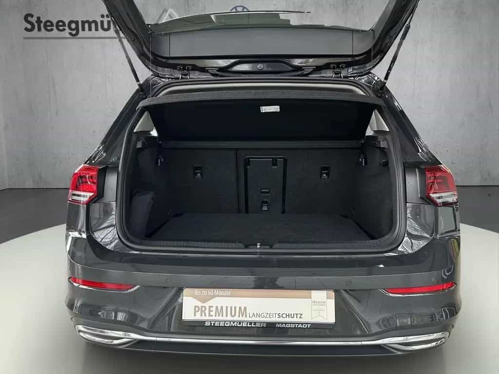 Volkswagen Golf 2.0 TSI DSG Style 03/2024-photo-17