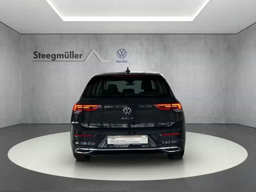 Volkswagen Golf 2.0 TSI DSG Style 03/2024-photo-3