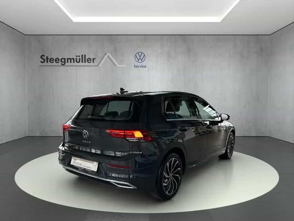 Volkswagen Golf 2.0 TSI DSG Style 03/2024-photo-4
