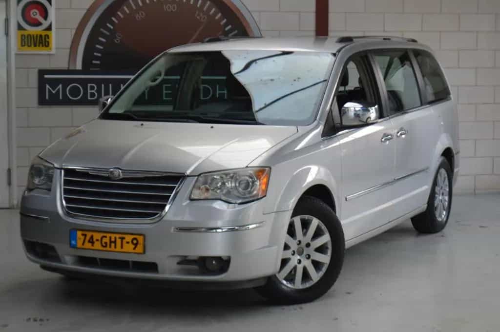 Chrysler Grand Voyager 3.8 V6 Limited, 7zits, Trekhaak, A 06/2008-photo-3
