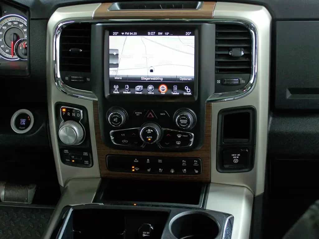Dodge RAM 1500 Laramie 3.0 Diesel 1.H+NAV+EU MODELL 04/2016-photo-10