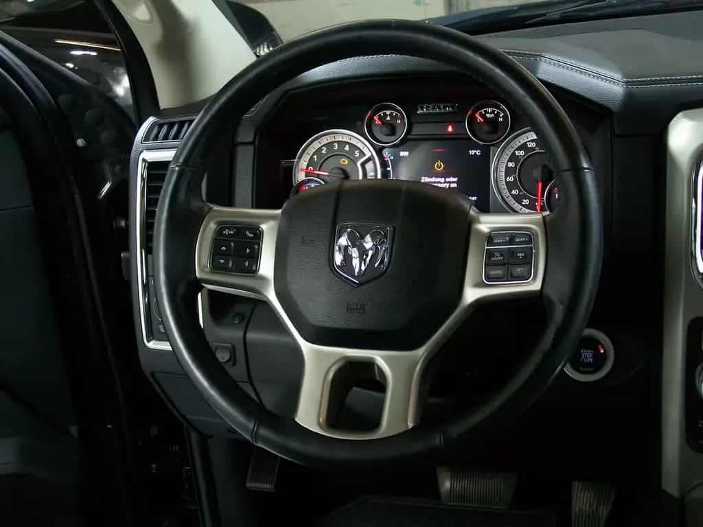 Dodge RAM 1500 Laramie 3.0 Diesel 1.H+NAV+EU MODELL 04/2016-photo-11