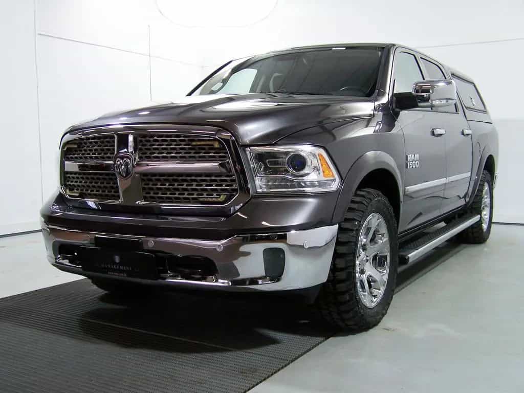Dodge RAM 1500 Laramie 3.0 Diesel 1.H+NAV+EU MODELL 04/2016-photo-3