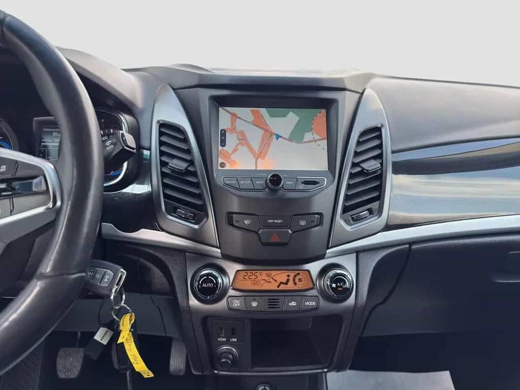 Ssangyong Korando Quartz 4x4 Kamera*Leder*Navi 07/2018-photo-11