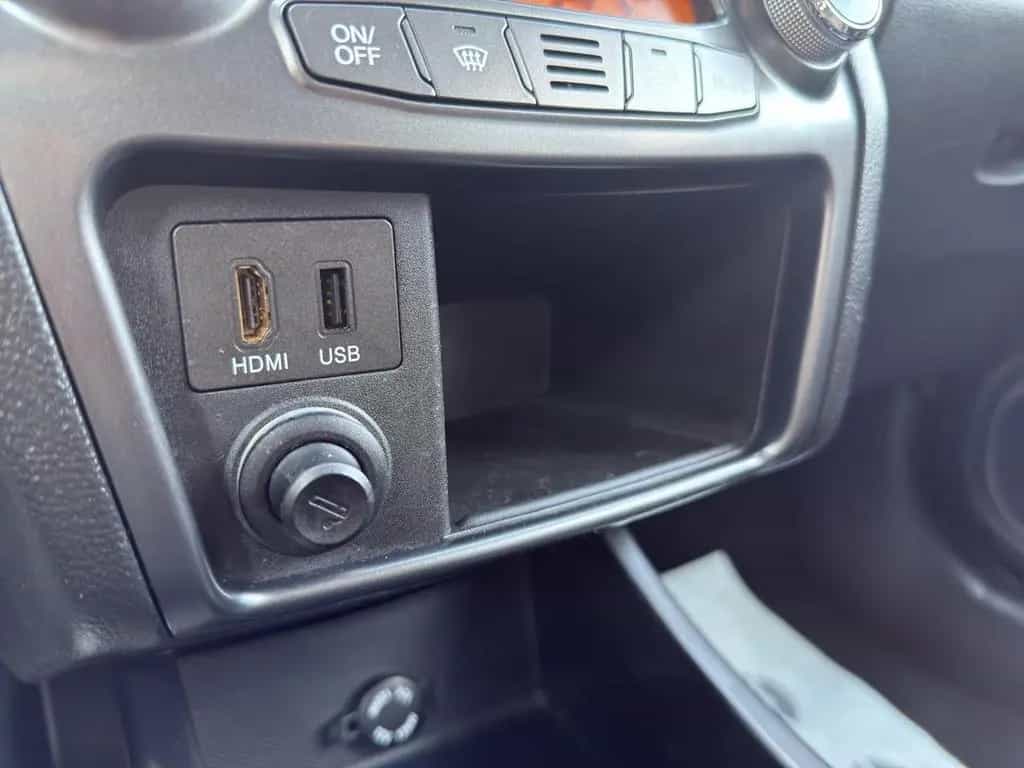Ssangyong Korando Quartz 4x4 Kamera*Leder*Navi 07/2018-photo-25
