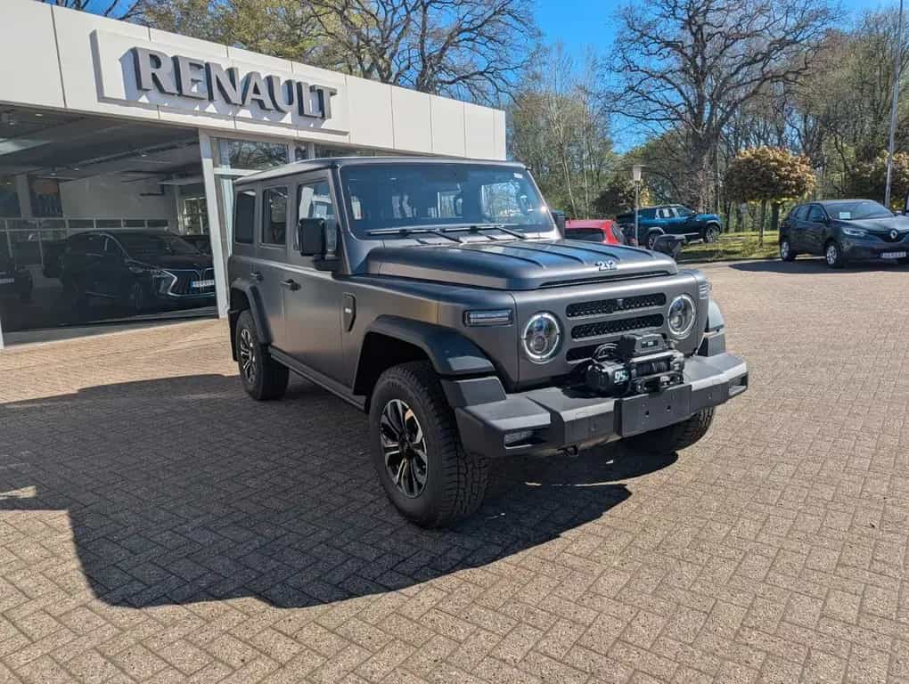 BAW 212 , 4x4, Automatik null-photo-2