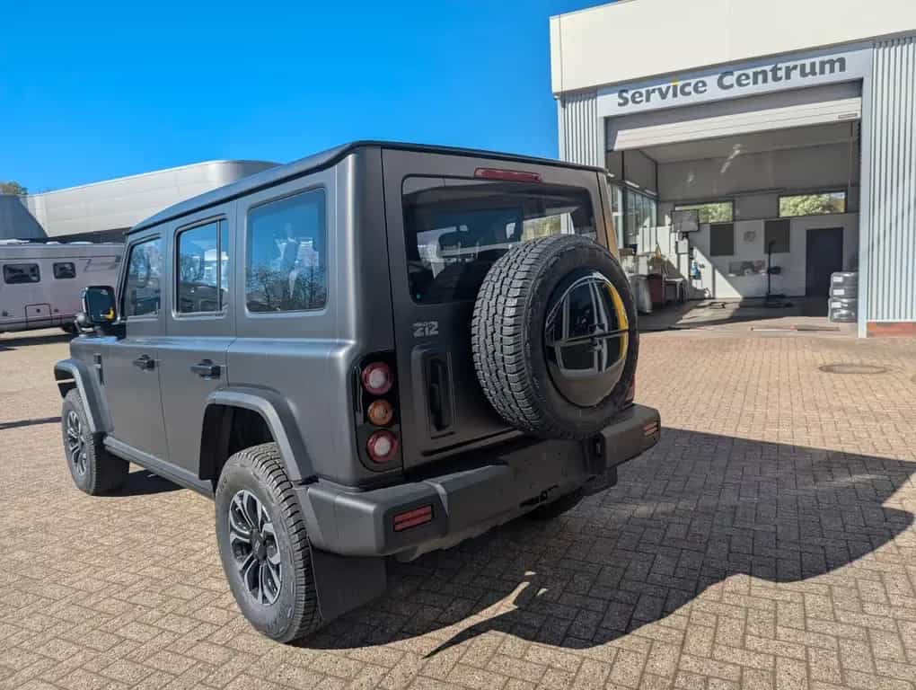 BAW 212 , 4x4, Automatik null-photo-4