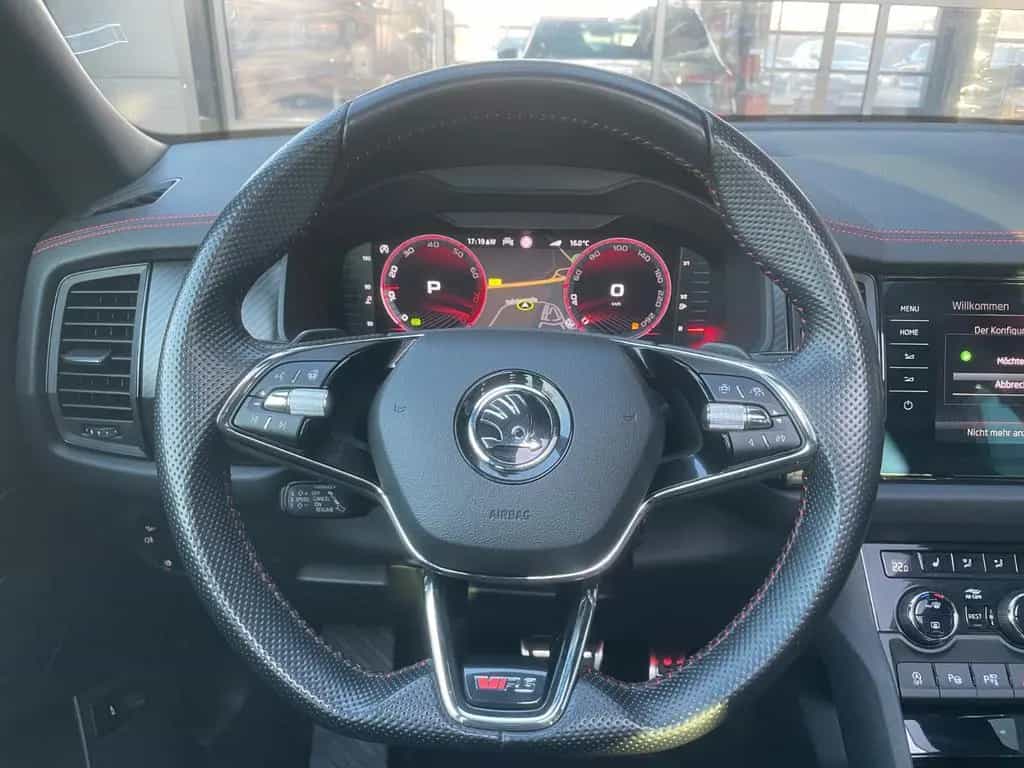 Skoda Kodiaq 2,0 TSi RS 4x4 Pano Columbus 360° LED 04/2022-photo-17