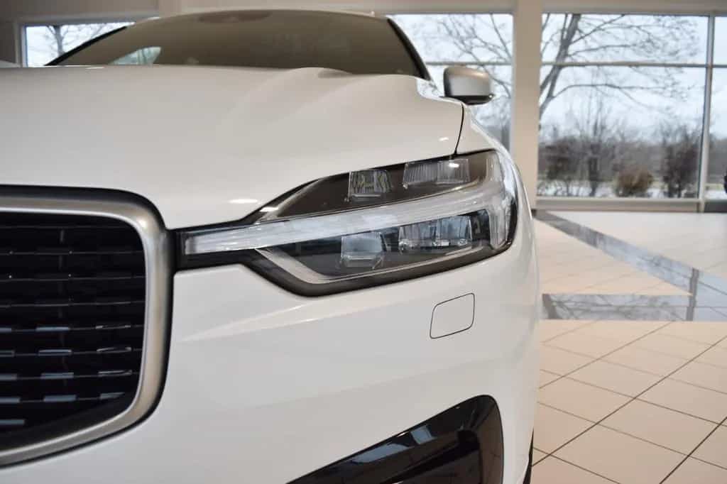 Volvo XC60 D5 AWD~R Design~Leder~Business~I-safe~21" 07/2018-photo-41