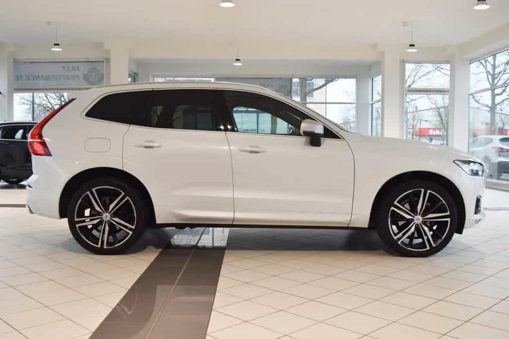 Volvo XC60 D5 AWD~R Design~Leder~Business~I-safe~21" 07/2018-photo-5