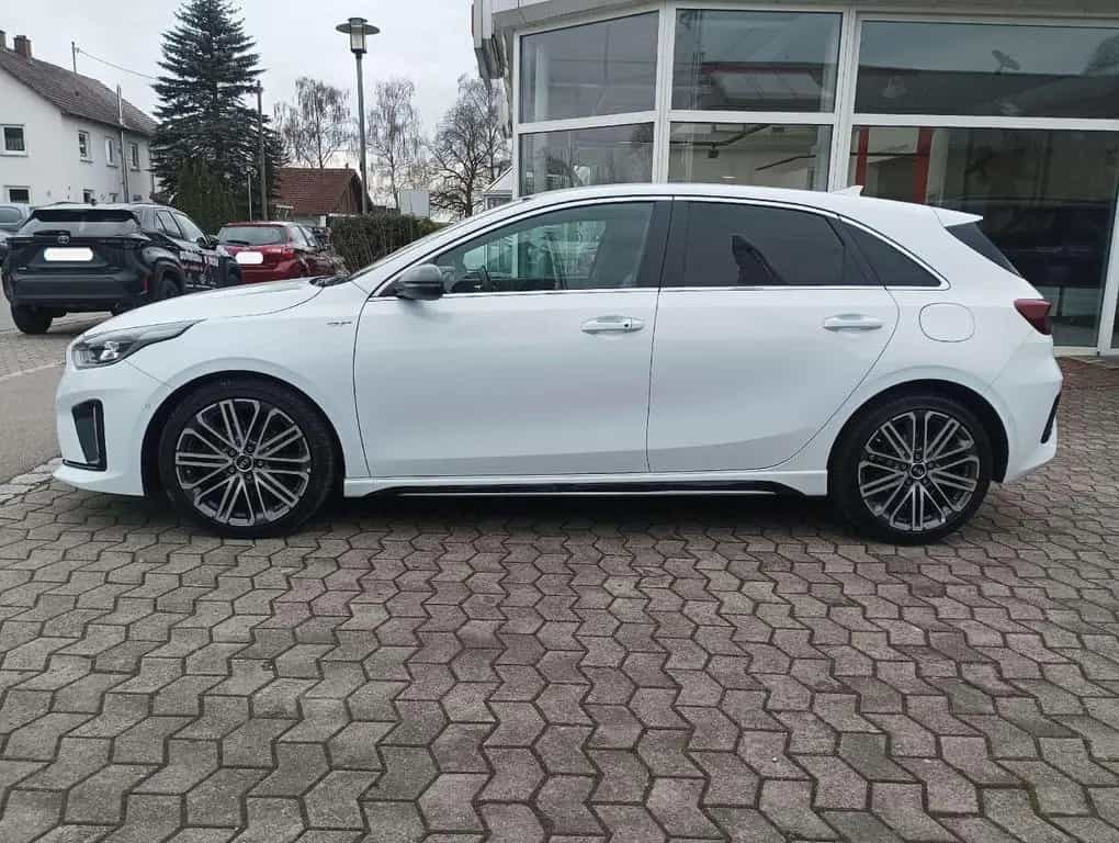 Kia Ceed / cee d Ceed 1.5 T-GDI GT Line * Kamera * N 03/2021-photo-1