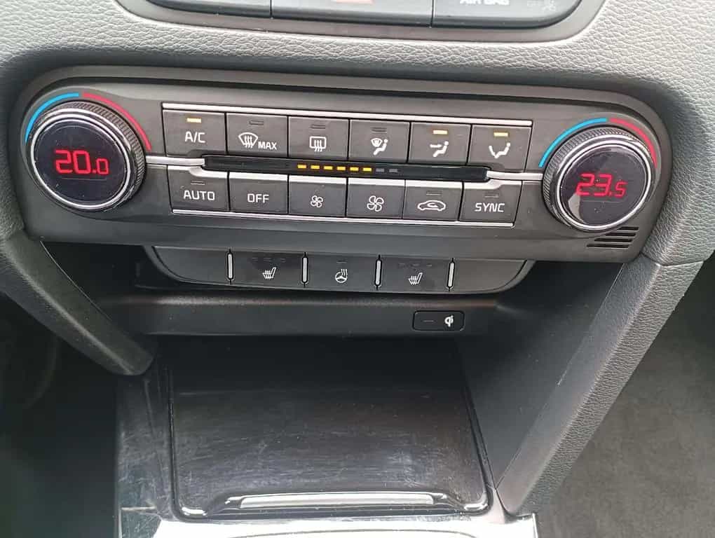 Kia Ceed / cee d Ceed 1.5 T-GDI GT Line * Kamera * N 03/2021-photo-23