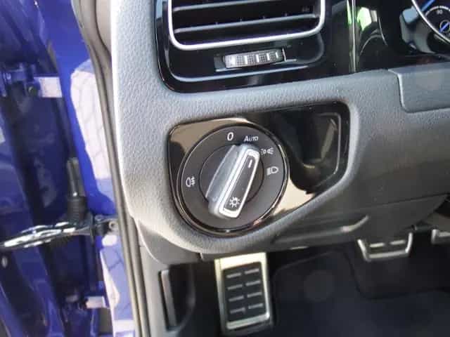 Volkswagen Golf VII Variant 2.0 TSI R 4Motion BMT 07/2015-photo-16