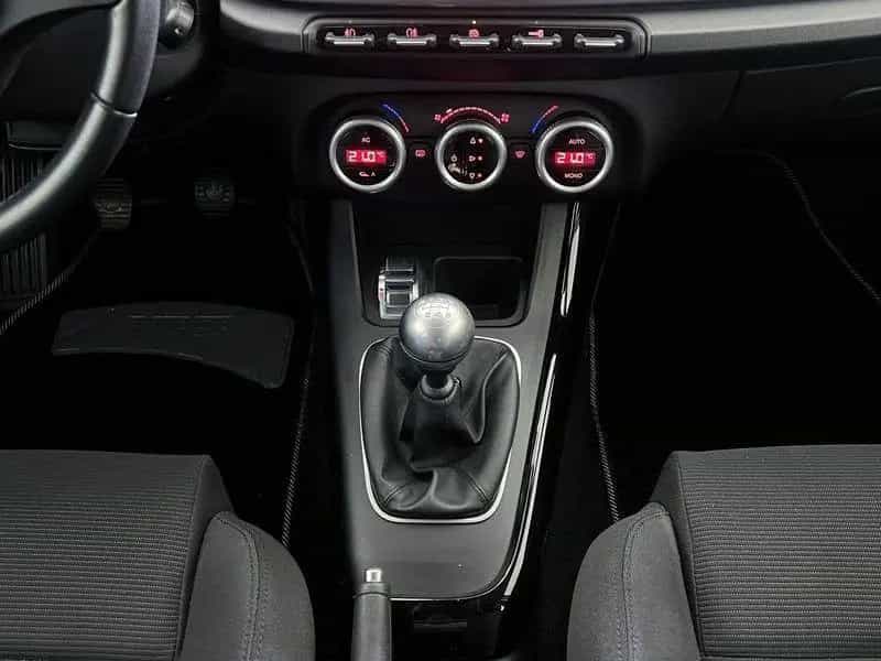 Alfa Romeo Giulietta Giulietta 1.6 jtdm(2) Disti 06/2013-photo-13