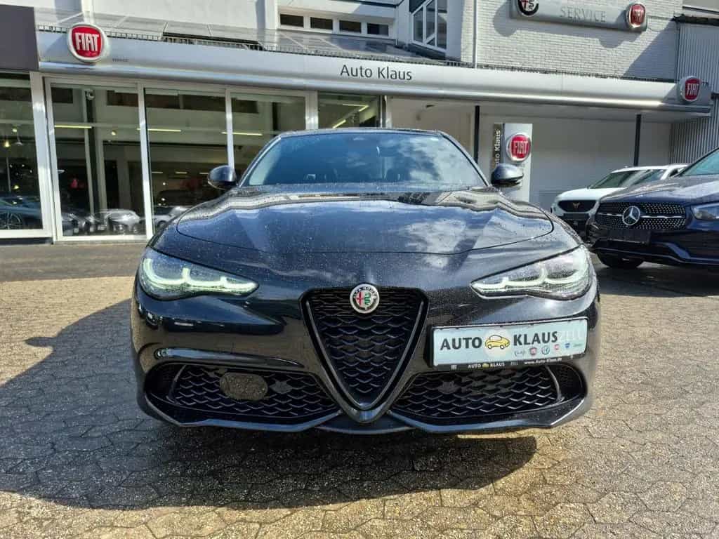 Alfa Romeo Giulia Competizione Q4 Assistenzpaket LED Leder 05/2023-photo-16