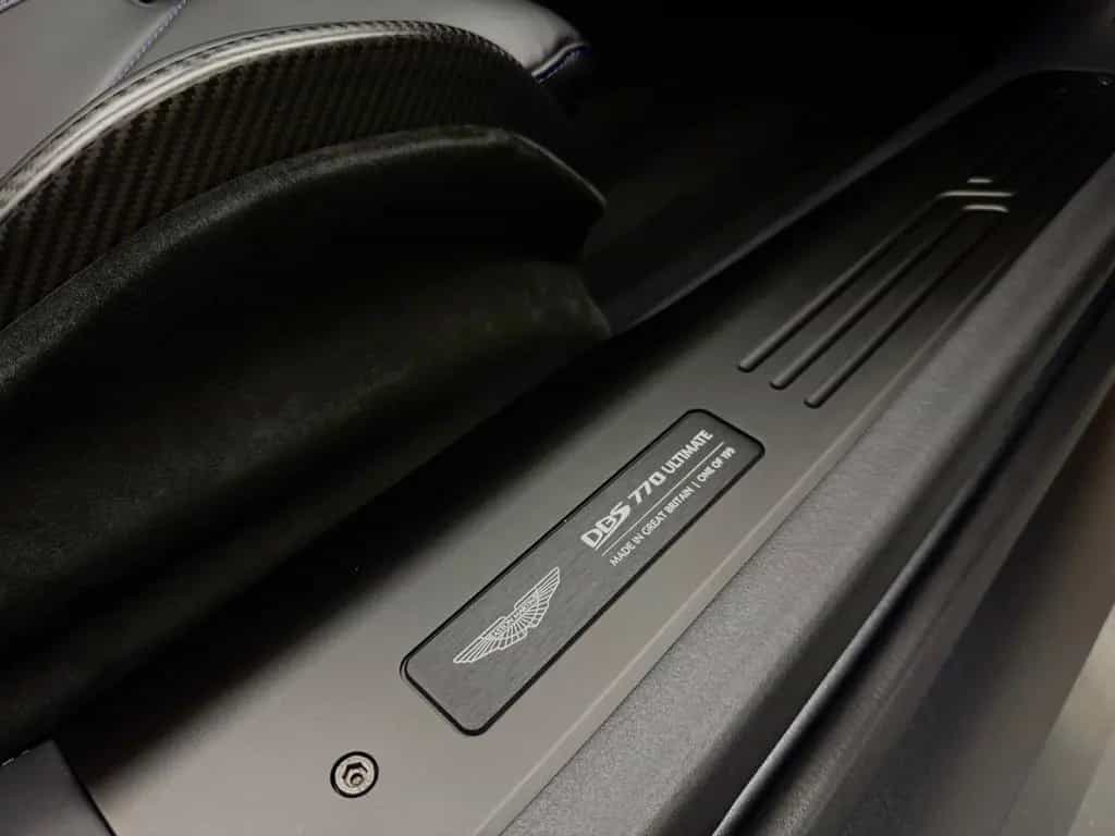 Aston Martin DBS Volante 770 Ultimate*1 OF 199*CARBON*BUCKET* 08/2024-photo-31